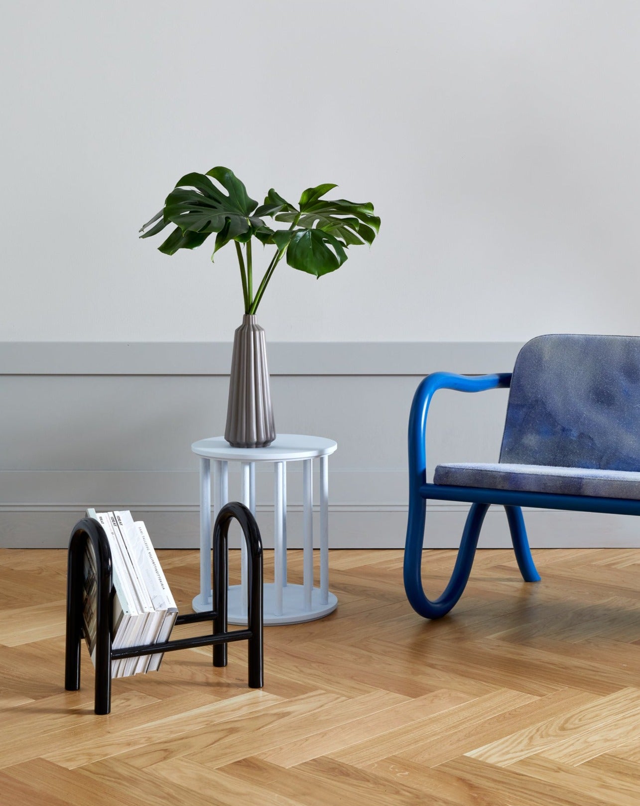 MERRY side table