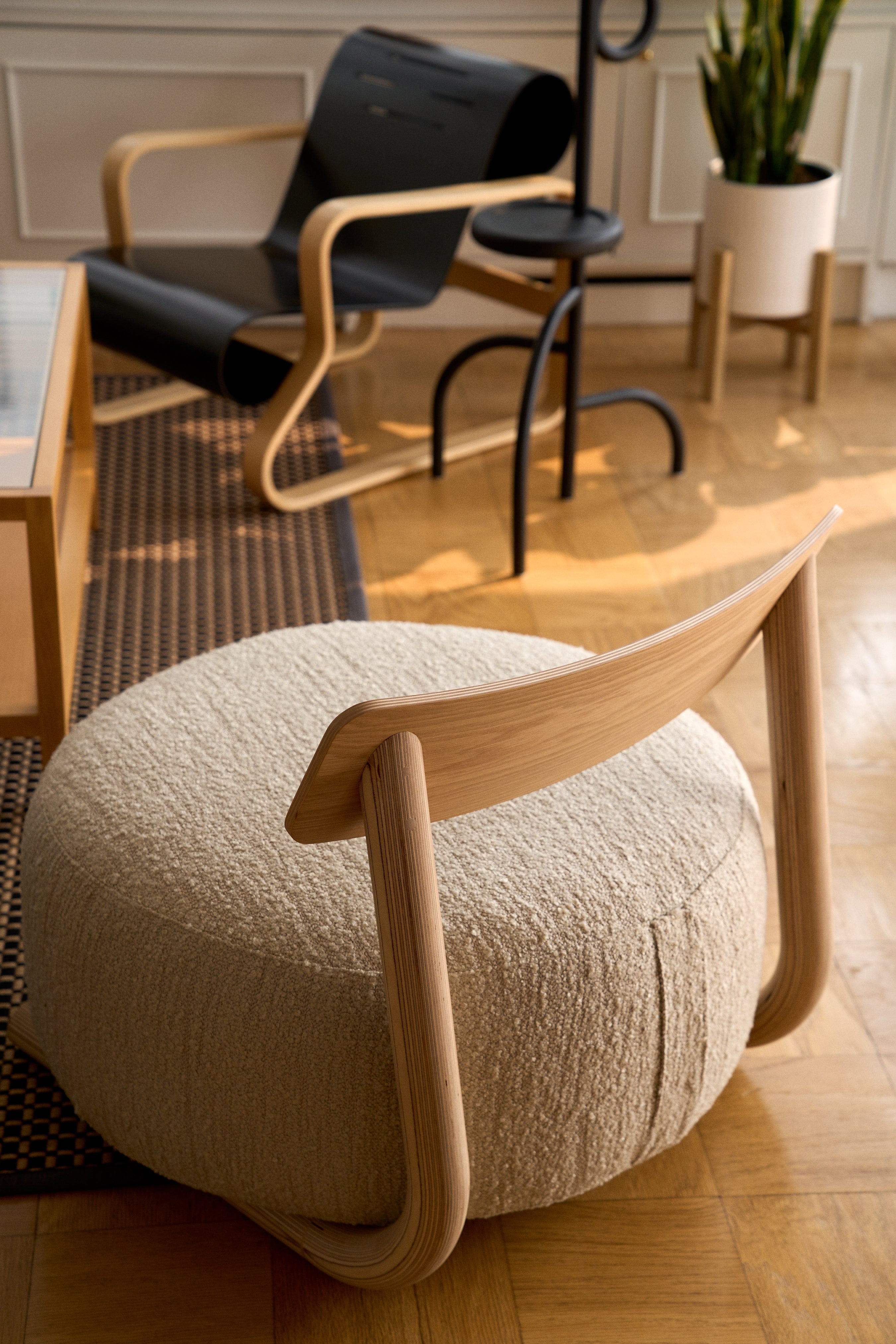 MAAMUNA lounge chair